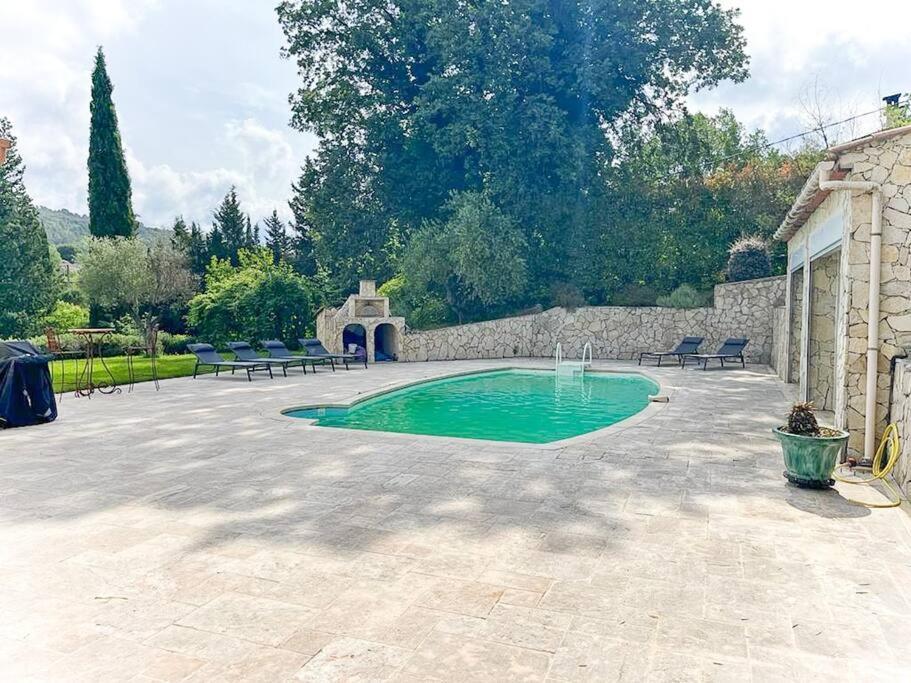 Belle Villa Avec Jardin Piscine Et Salle De Sport Montauroux Exterior photo